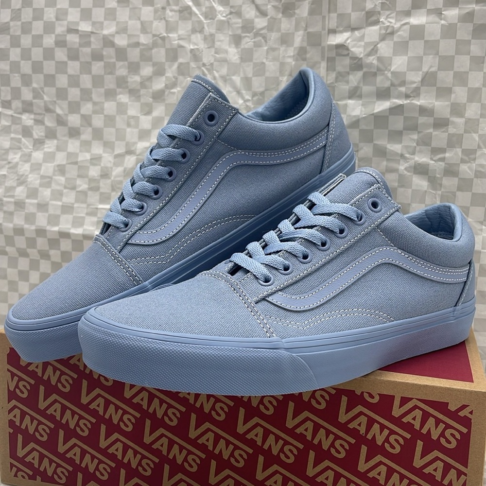 Vans Men’s Sky Blue Canvas Sneakers Old Skool
Pastel Mono Dusty Blue
VN000CT8DSB